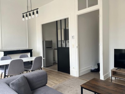 APPARTEMENT T2 A LOUER - ST ETIENNE CENTRE - 45.83 m2 - 550 € charges comprises par mois