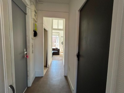 APPARTEMENT T2 A LOUER - ST ETIENNE CENTRE - 45.83 m2 - 550 € charges comprises par mois