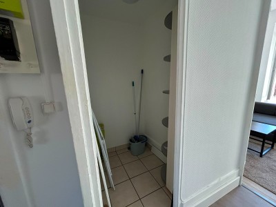 APPARTEMENT T2 A LOUER - ST ETIENNE CENTRE - 45.83 m2 - 550 € charges comprises par mois