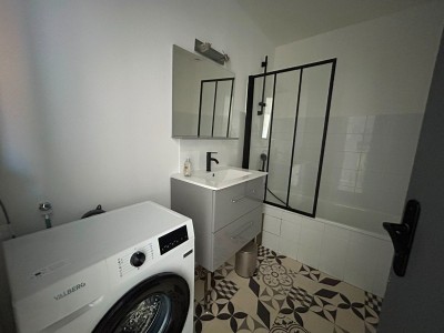 APPARTEMENT T2 A LOUER - ST ETIENNE CENTRE - 45.83 m2 - 550 € charges comprises par mois