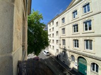 T2 Meublé A LOUER - ST ETIENNE CENTRE VILLE/JACQUARD - 35.2 m2 - 490 &euro; charges comprises par mois