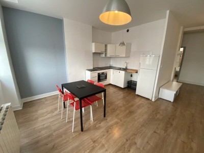 APPARTEMENT T2 A LOUER - ST ETIENNE CENTRE VILLE - 55.04 m2 - 502 € charges comprises par mois