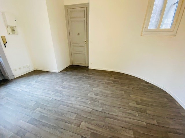 APPARTEMENT T2 A LOUER - ST ETIENNE CENTRE VILLE/REPUBLIQUE/FOURNEYRON - 43.95 m2 - 482 &euro; charges comprises par mois