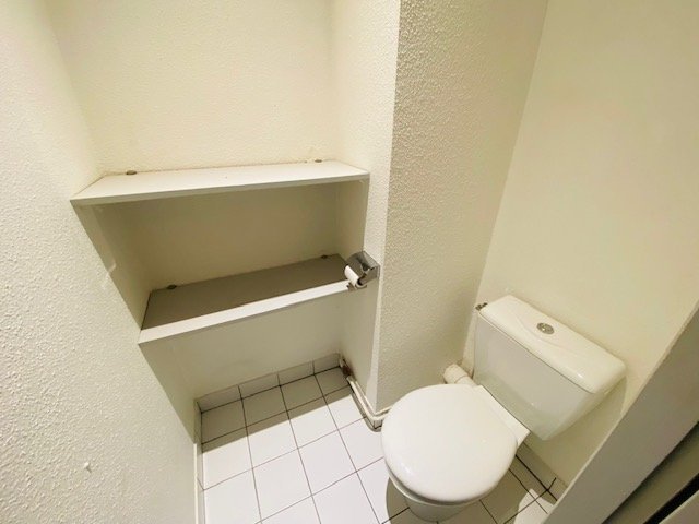 APPARTEMENT T2 A LOUER - ST ETIENNE CENTRE VILLE/REPUBLIQUE/FOURNEYRON - 43.95 m2 - 482 &euro; charges comprises par mois