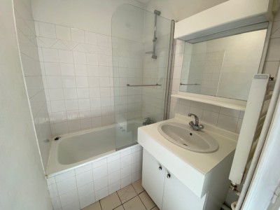 T2 en Duplex A LOUER - ST ETIENNE CHAVANELLE - 35.11 m2 - 398 &euro; charges comprises par mois