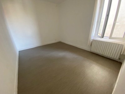 APPARTEMENT T2 - ST ETIENNE CTE CHAUDE - 58 m2 - LOUÉ