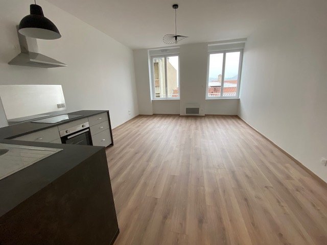 APPARTEMENT T2 - ST ETIENNE CRET DE ROCH - 51.39 m2 - LOU&Eacute;