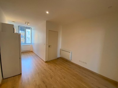 APPARTEMENT T2 A LOUER - ST ETIENNE FAC TREFILERIE/CENTRE II - 31.25 m2 - 460 &euro; charges comprises par mois