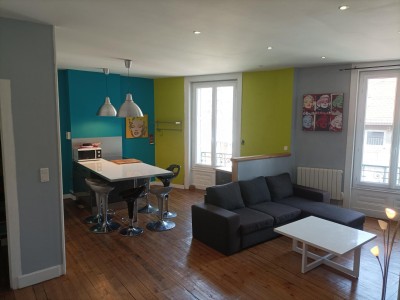 APPARTEMENT T2 A LOUER - ST ETIENNE FAC TREFILERIE - 66.89 m2 - 515 € charges comprises par mois