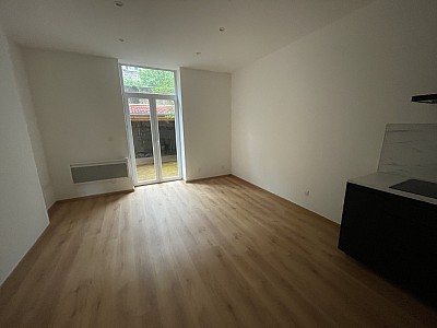 APPARTEMENT T2 A LOUER - ST ETIENNE Fac Trfilerie - 42.95 m2 - 583€ charges comprises par mois