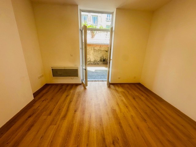 APPARTEMENT T2 - ST ETIENNE Fac Tr�filerie - 42.95 m2 - LOU&Eacute;