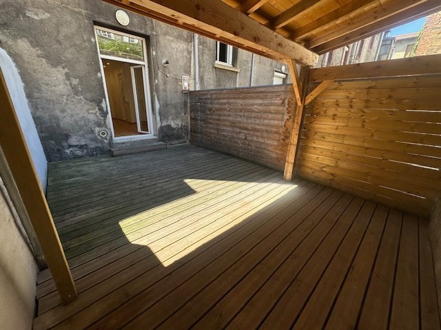 APPARTEMENT T2 - ST ETIENNE Fac Tr�filerie - 42.95 m2 - LOU&Eacute;