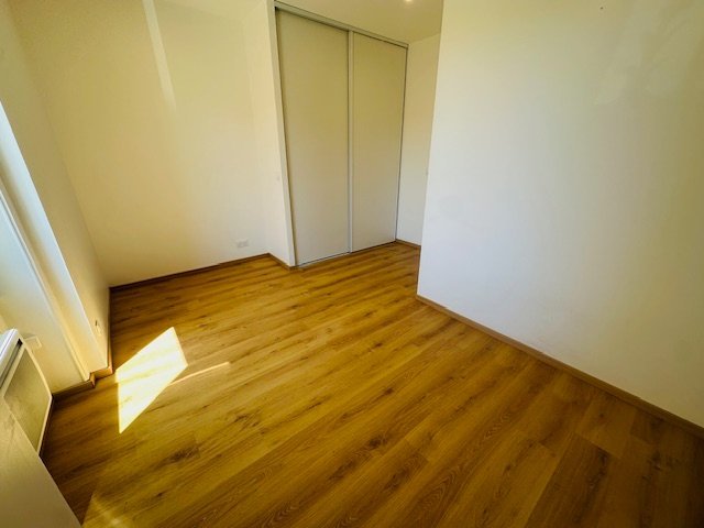 APPARTEMENT T2 - ST ETIENNE Fac Tr�filerie - 42.95 m2 - LOU&Eacute;