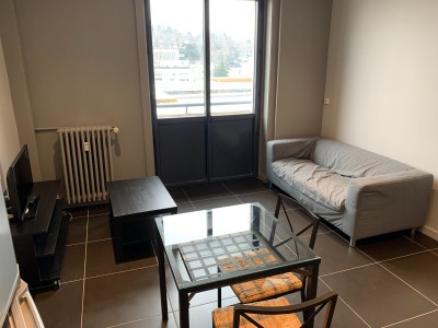 APPARTEMENT T2 A LOUER - ST ETIENNE FACE AU LYCEE FAURIEL/LIBERATION - 34.09 m2 - 525 € charges comprises par mois