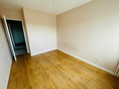 APPARTEMENT T2 A LOUER - ST ETIENNE FACULTE   CENTRE DEUX - 56.06 m2 - 498€ charges comprises par mois
