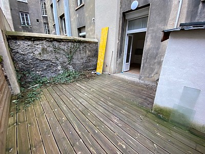 T2 avec Terrasse A LOUER - ST ETIENNE FACULTE CENTRE DEUX - 30.15 m2 - 480 € charges comprises par mois