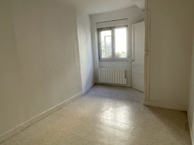 APPARTEMENT T2 A LOUER - ST ETIENNE HAUT DE JACQUARD - 52.02 m2 - 325€ charges comprises par mois