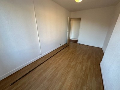 APPARTEMENT T2 A LOUER - ST ETIENNE HAUT DE JACQUARD - 56.7 m2 - 375 € charges comprises par mois