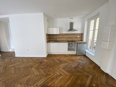 APPARTEMENT T2 A LOUER - ST ETIENNE HOTEL DE VILLE - 42.86 m2 - 515€ charges comprises par mois