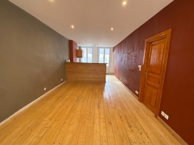 APPARTEMENT T2 A LOUER - ST ETIENNE HYPER CENTRE/DORIAN - 62.88 m2 - 550 € charges comprises par mois
