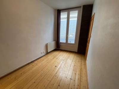 APPARTEMENT T2 A LOUER - ST ETIENNE HYPER CENTRE/DORIAN - 62.88 m2 - 550 € charges comprises par mois