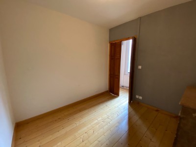 APPARTEMENT T2 A LOUER - ST ETIENNE HYPER CENTRE/DORIAN - 62.88 m2 - 550 € charges comprises par mois