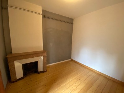 APPARTEMENT T2 A LOUER - ST ETIENNE HYPER CENTRE/DORIAN - 62.88 m2 - 550 € charges comprises par mois