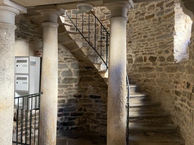 2 pièces Meublé A LOUER - ST ETIENNE Jacquard/Jean Jaurès - 44.3 m2 - 450 &euro; charges comprises par mois