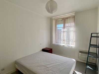 2 pièces meublé A LOUER - ST ETIENNE JACQUARD - 43.4 m2 - 490 € charges comprises par mois
