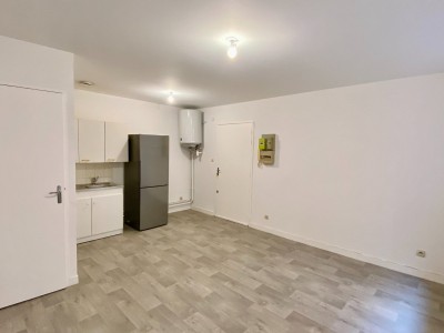 APPARTEMENT T2 A LOUER - ST ETIENNE JEAN-JAURES - 32.42 m2 - 390€ charges comprises par mois