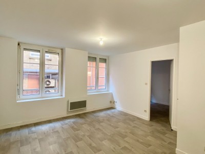 APPARTEMENT T2 A LOUER - ST ETIENNE JEAN-JAURES - 32.42 m2 - 390€ charges comprises par mois