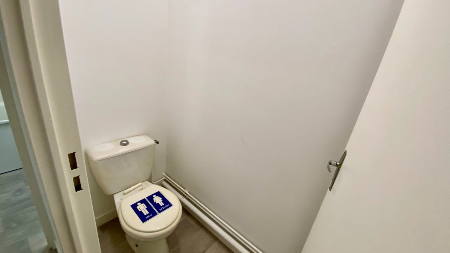 APPARTEMENT T2 - ST ETIENNE JEAN-JAURES - 32.42 m2 - LOU&Eacute;