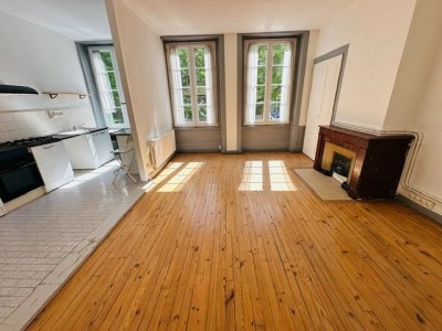 Grand 2 pièces A LOUER - ST ETIENNE JEAN JAURES - 55.96 m2 - 480 € charges comprises par mois
