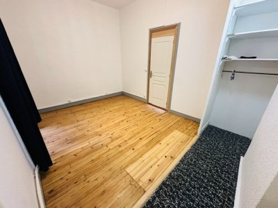 Grand 2 pièces A LOUER - ST ETIENNE JEAN JAURES - 55.96 m2 - 480 € charges comprises par mois