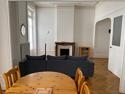 2 Pièces Meublé A LOUER - ST ETIENNE JEAN JAURES - 64.53 m2 - 600 € charges comprises par mois