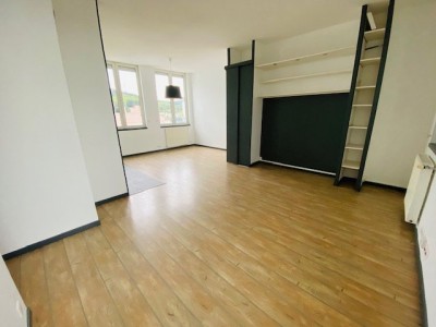 APPARTEMENT T2 - ST ETIENNE LA RIVIERE - 80.37 m2 - LOUÉ
