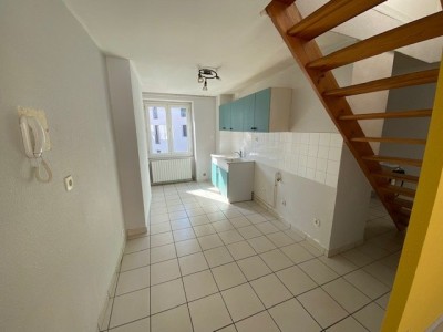 APPARTEMENT T2 A LOUER - ST ETIENNE LIBERATION / DORIAN / REPUBLIQUE - 62.48 m2 - 490€ charges comprises par mois