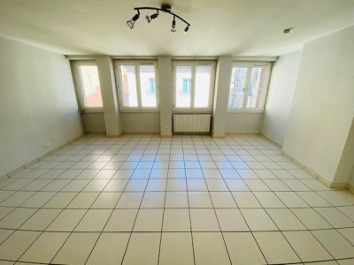 APPARTEMENT T2 A LOUER - ST ETIENNE LIBERATION / DORIAN / REPUBLIQUE - 62.48 m2 - 490€ charges comprises par mois