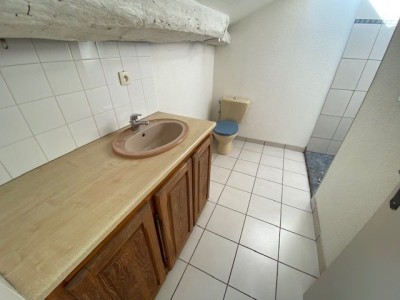 APPARTEMENT T2 A LOUER - ST ETIENNE LIBERATION / DORIAN / REPUBLIQUE - 62.48 m2 - 490€ charges comprises par mois