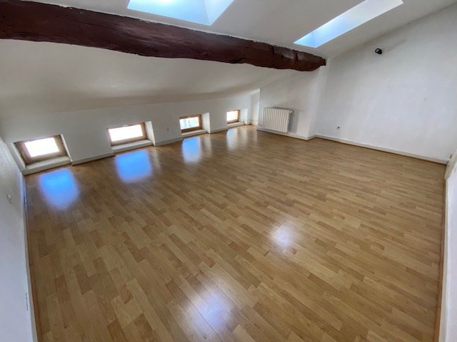 APPARTEMENT T2 - ST ETIENNE LIBERATION / DORIAN / REPUBLIQUE - 62.48 m2 - LOU&Eacute;