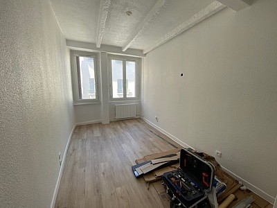APPARTEMENT T2 A LOUER - ST ETIENNE Libration/Rpublique - 49.85 m2 - 530€ charges comprises par mois