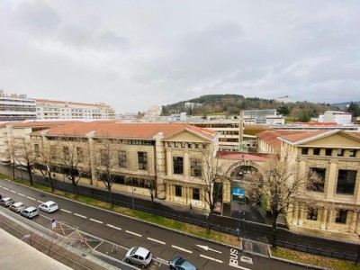 T2 Meublé A LOUER - ST ETIENNE LYCEE FAURIEL - 47.8 m2 - 640 &euro; charges comprises par mois