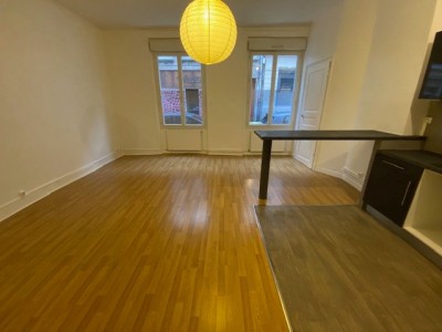 APPARTEMENT T2 - ST ETIENNE PALAIS DE JUSTICE - 61.4 m2 - LOUÉ