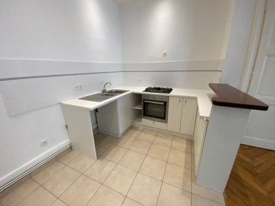 APPARTEMENT T2 - ST ETIENNE Place Boivin - 59.85 m2 - LOUÉ