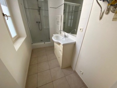 APPARTEMENT T2 - ST ETIENNE Place Boivin - 59.85 m2 - LOUÉ