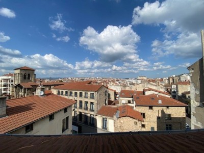 2 pièces Meublé A LOUER - ST ETIENNE PLACE GRENETTE/PEUPLE - 33.28 m2 - 420 € charges comprises par mois
