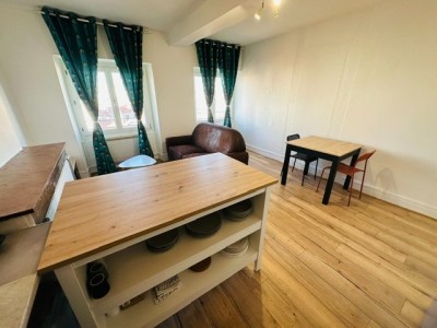 T2 Meublé A LOUER - ST ETIENNE QUARTIER CHAVANELLE - 42.9 m2 - 500 &euro; charges comprises par mois