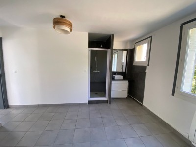 APPARTEMENT T2 A LOUER - ST ETIENNE QUARTIER FAURIEL/VIVARAIZE - 55.76 m2 - 490 &euro; charges comprises par mois