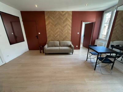 T2 Meublé A LOUER - ST ETIENNE QUARTIER TREFILERIE - 36.22 m2 - 495 &euro; charges comprises par mois