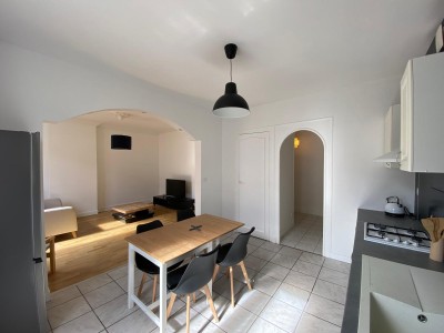 T2 MEUBLE A LOUER - ST ETIENNE RUE DE LA MONTAT/RICHELANDIERE/CHATEAUCREUX - 60.43 m2 - 600�&euro; charges comprises par mois